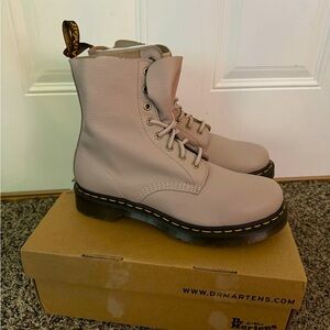 Dr. Martens 1460 Pascal Vintage Taupe Leather Lace Up Boots NIB Size Women’s 10